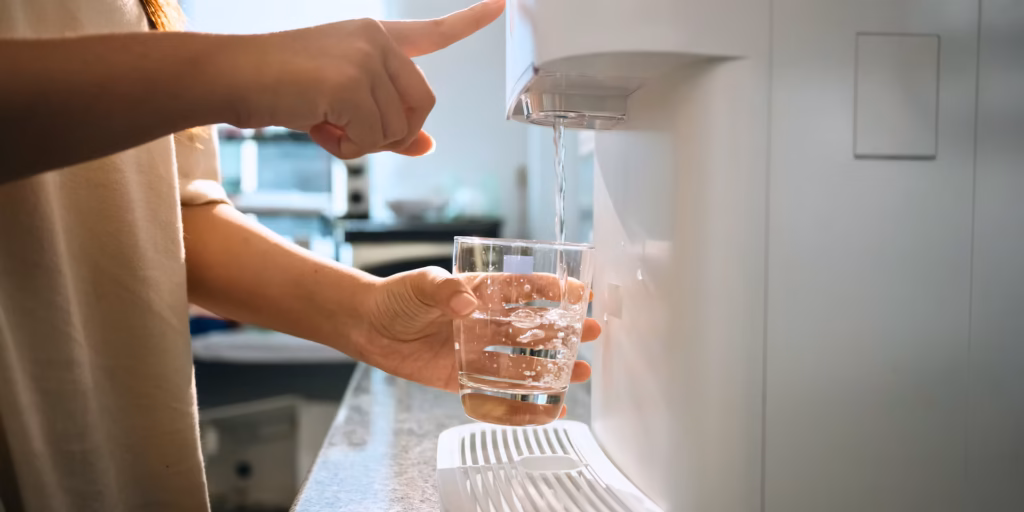 Guide to Choosing the Right Hot & Cold Water Dispenser for Your Office